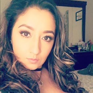 Meet your Posher, Talia